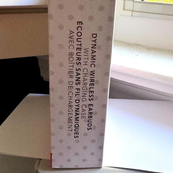 π§π Isaac Mizrahi Pink Wireless Earbuds β Chic Sound on the Go! ππ§ - Picture 10 of 16